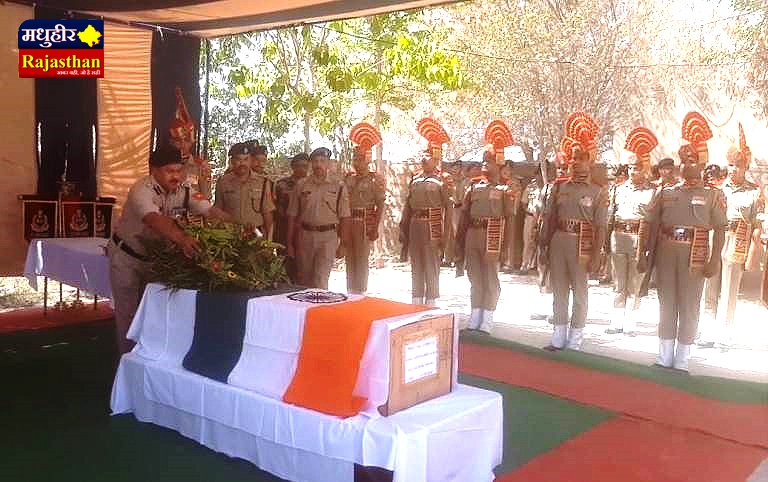 भारत पाक सीमा पर तैनात बीएसएफ का जवान शहीद हीट स्ट्रोक बताई जा रही है वजह