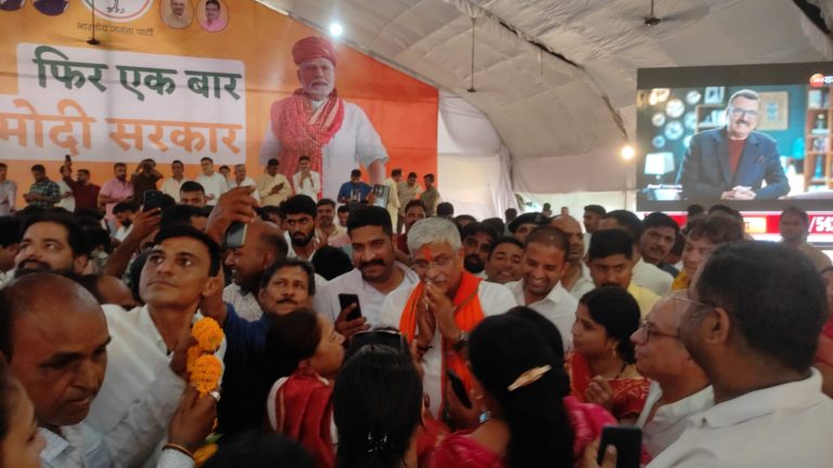 एक लाख से अधिक वोटो से गजेन्द्रसिंह शेखावत ने जीत दर्ज की