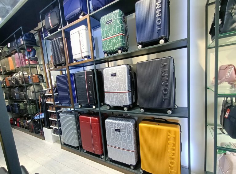 बैगलाइन हाउस के जोधपुर स्टोर में मिलेगा टॉमी हिलफिगर ट्रैवल गियर, यूसीबी, दवर्टिकल और शुगरश का लेटेस्ट कलेक्शन