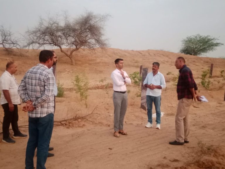 अधिकारी इस गर्मी में समय पर पानी आपूर्ति कर लोगो को पीने का पानी उपलब्ध कराएं : जिला कलक्टर