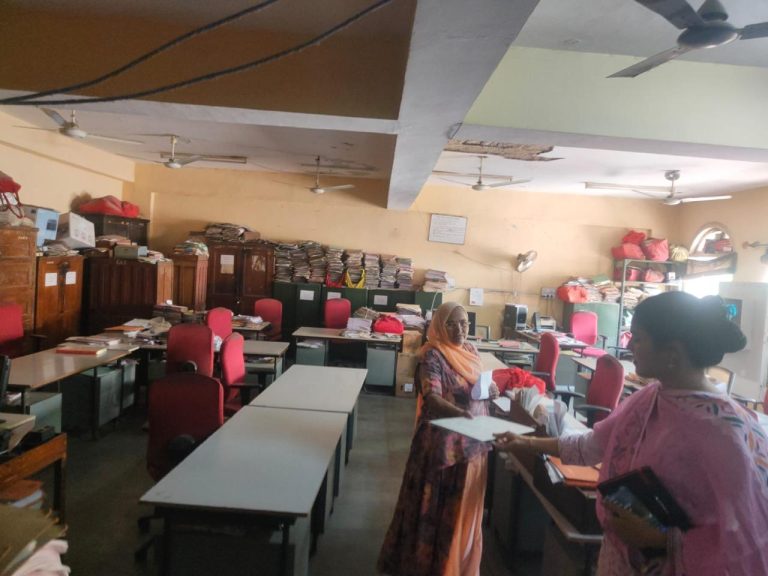 एडीएम तृतीय ने किया उप-रजिस्ट्रार सहकारी समिति कार्यालय का निरीक्षण