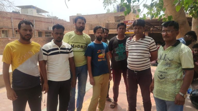 युवक की चाकू घोंपकर हत्या