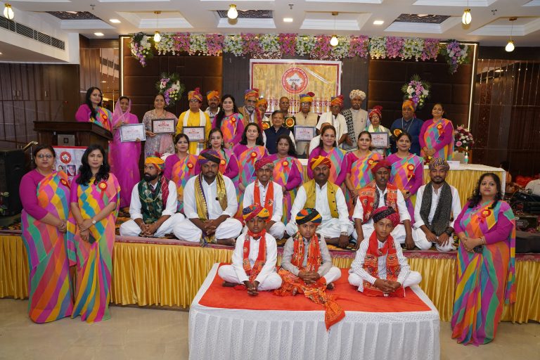 अंतरराष्ट्रीय स्तर के 11 लोक कलाकारों का हुआ सम्मान अंतरराष्ट्रीय स्तर के 11 लोक कलाकारों का हुआ सम्मान