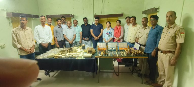 वाइल्ड लाइफ क्राइम कंट्रोल ब्यूरो की बड़ी कार्रवाई : बड़ी मात्रा में अवैध हाथी दांत एवं अन्य वन्य जीव से बनी सामग्री बरामद