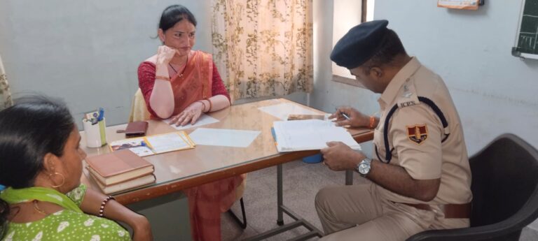 एडीसीपी सुनील कुमार पवार ने सखी वन स्टॉप सेंटर का औचक निरीक्षण किया