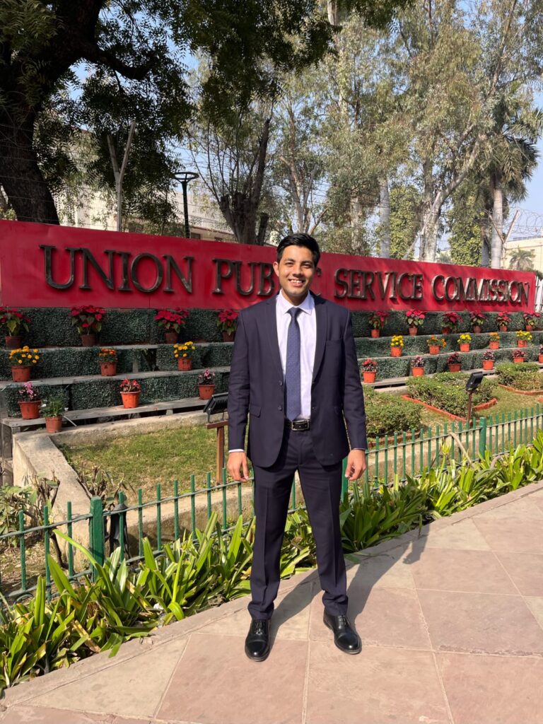 जोधपुर के मनमोहन तोंगरिया का यूपीएससी में चयन, 425वीं रैंक हासिल कर बढ़ाया जिले का मान